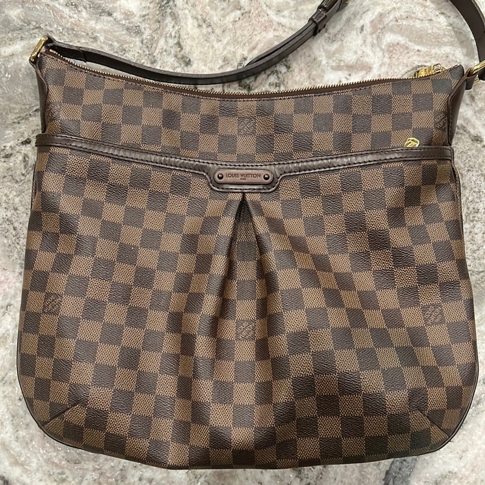 Authentic Louis Vuitton crossbody